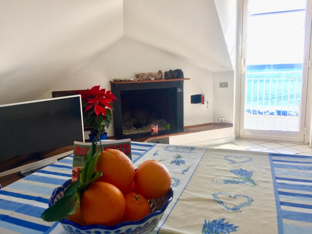 Mansarda Sul Mare Apartamento Mascali Exterior foto